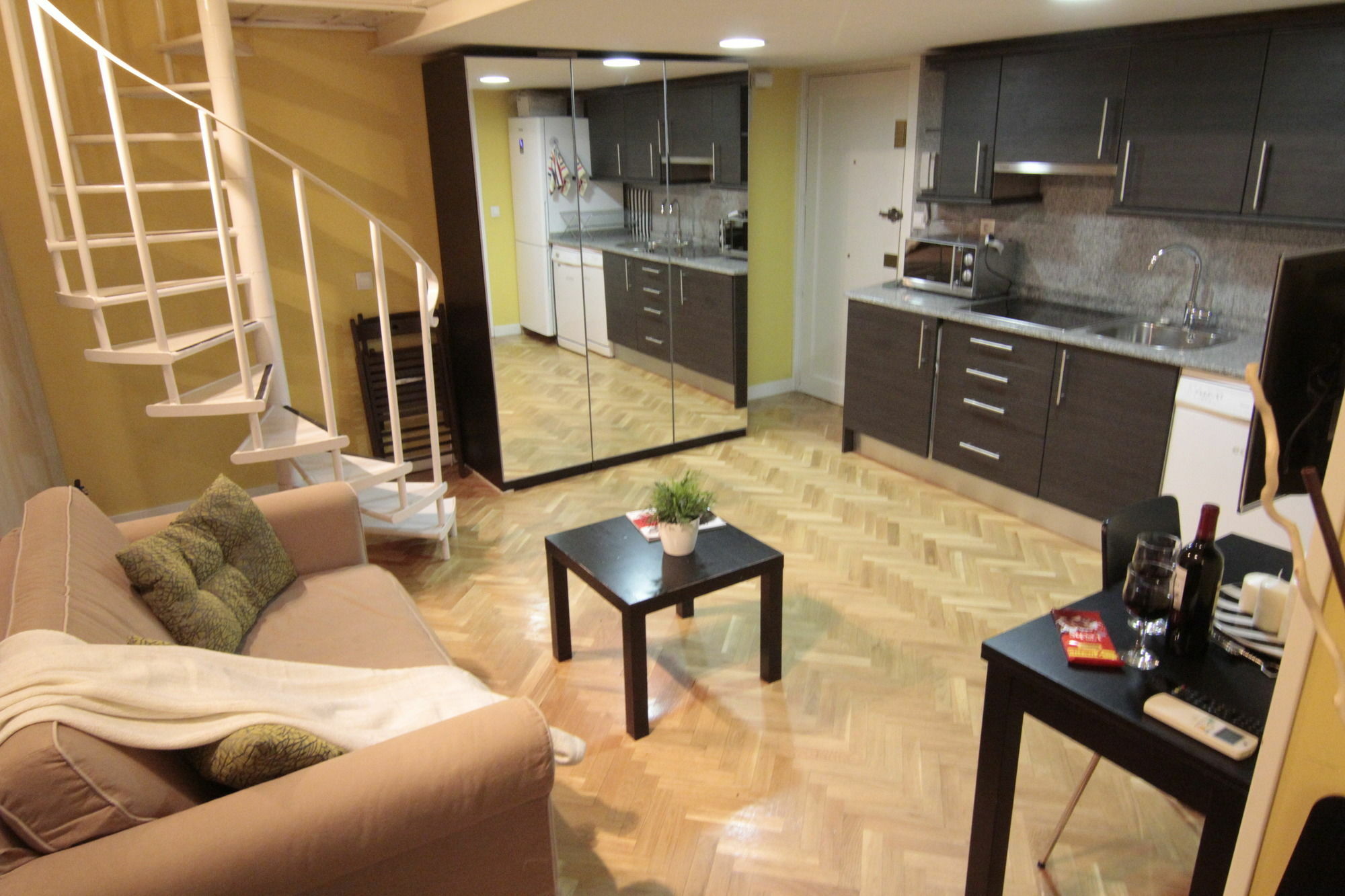 Sol Mayor Apartment Madryt Zewnętrze zdjęcie